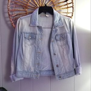 Light Jean Jacket! Brand is Mudd.